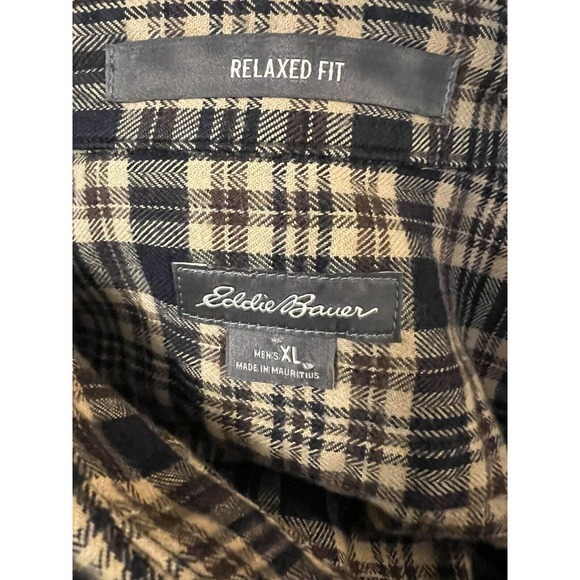 Eddie Bauer Mens Flannel Shirt‎ Relaxed Fit Plaid Long Sleeve Button Up Size XL - Picture 3 of 4